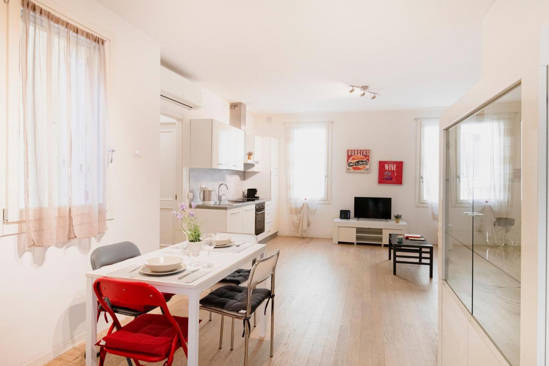 Easylife - Stile E Comfort Sui Navigli Apartment มิลาน ภายนอก รูปภาพ